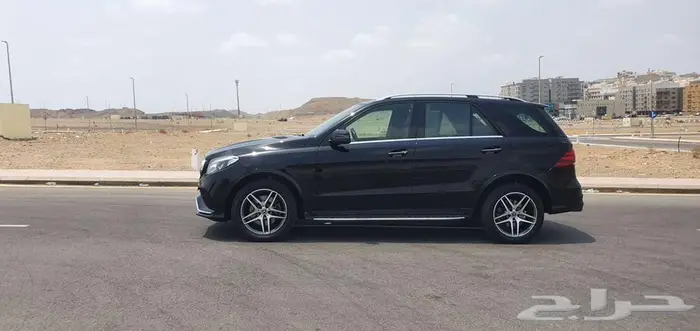 مرسيدس نظيف جدا 400GLE كت63 الرياضي للبيع 24