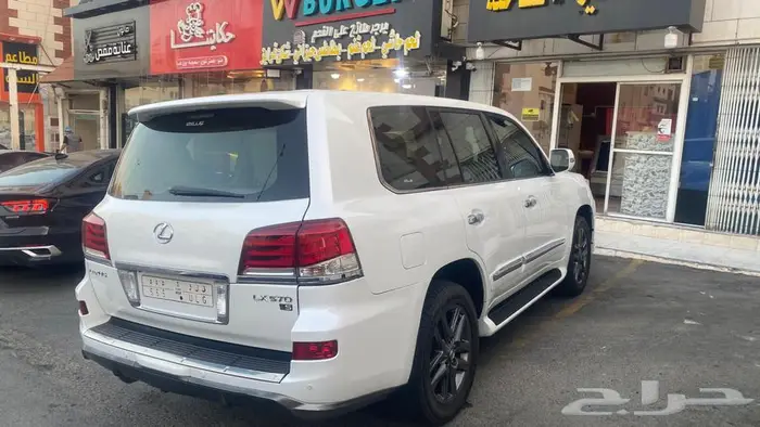 جيب لكزس Lx2014 نظيف فل كامل للبيع 7