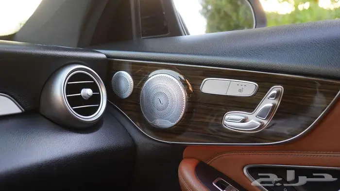 مرسيدس c300 2020 بانوراما بطاقة جمركية . 12