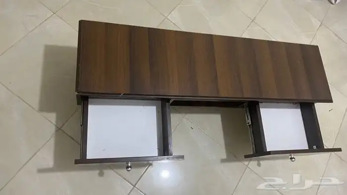 طاولة شاشة و سير كهربائي 3