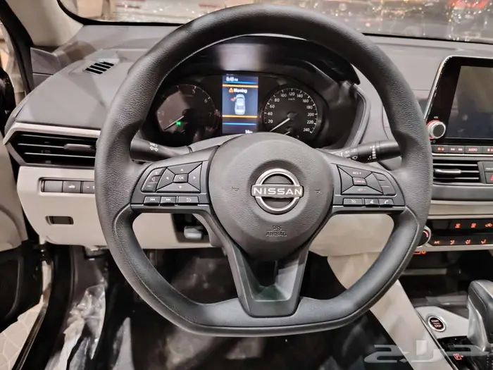 نيسان التيما ستاندر 2025 لون اسود ALTIMA 12
