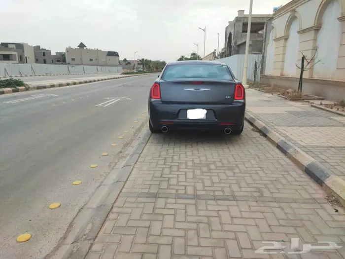 كرايسلر300Cباسم راعيها من الوكاله2014ممشى قليل 3