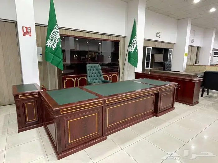 مكاتب وكراسي وكنب 2