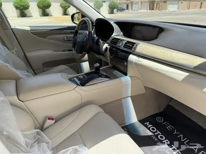 للبيع لكزس Ls460l موديل 2016 13