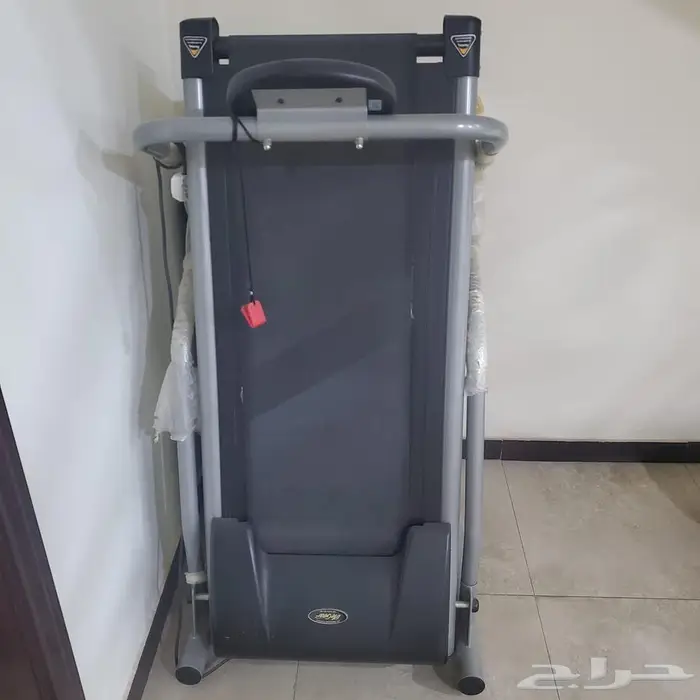 اجهزة رياضية وبعض الأثاث 7