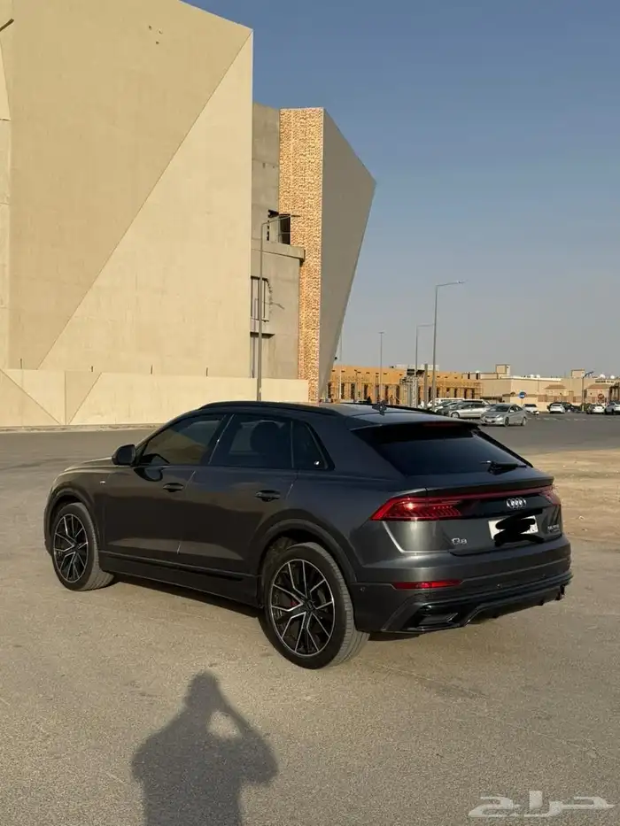 Audi Q8 S-line 2022 full 1