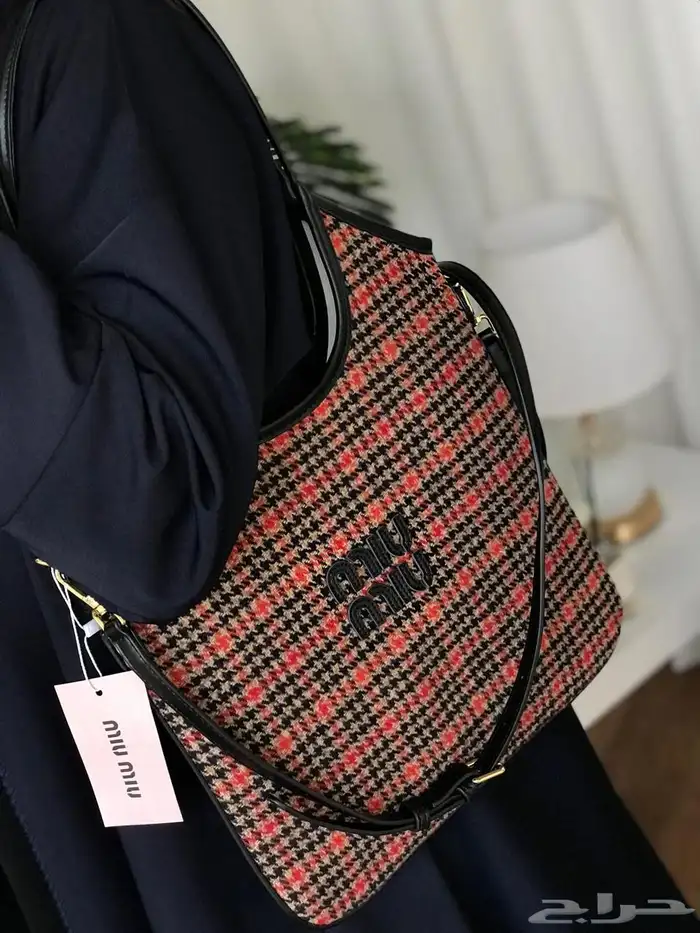 شنط نسائيه تقليد ماركه هاي كواليتي والماستر بالحبه والجمله 83