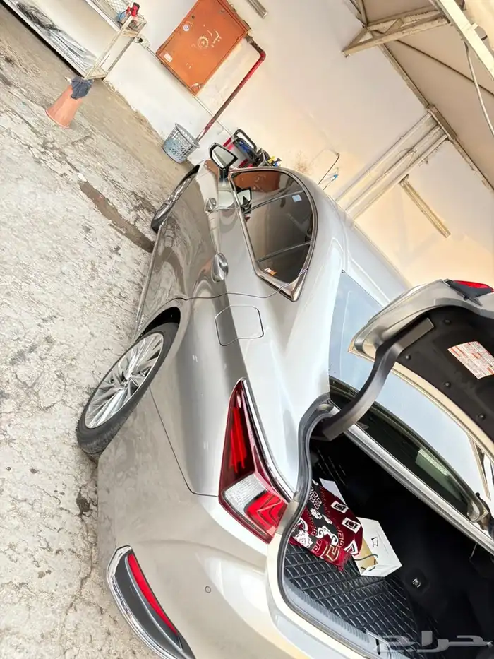 لكزس هايبرد 2022 es300h نص فل 1