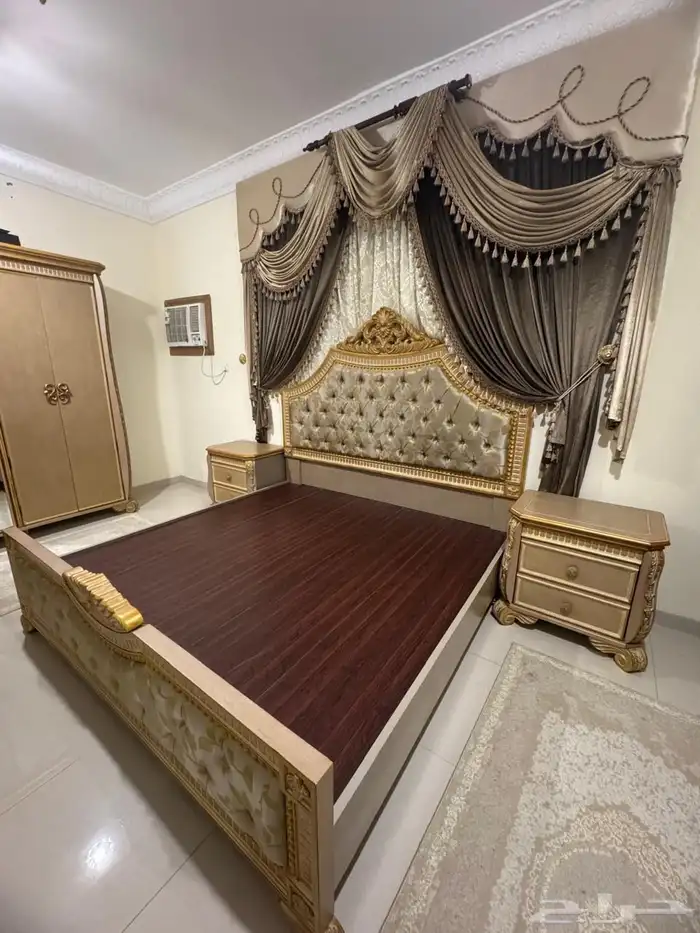 غرفة نوم كامل مستلزماتها مع الستاره 9