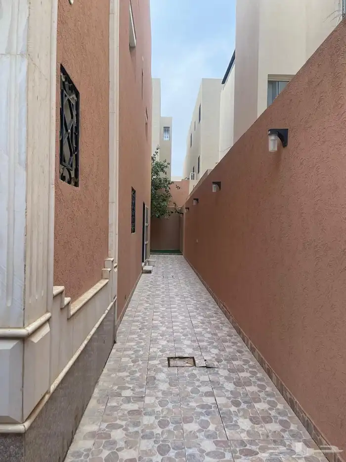 فيلا للبيع بالياسمين 18