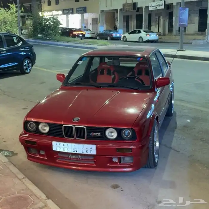 بي ام E30 موديل 1988 السعر 55 الف ريال لا يقبل السوم 21