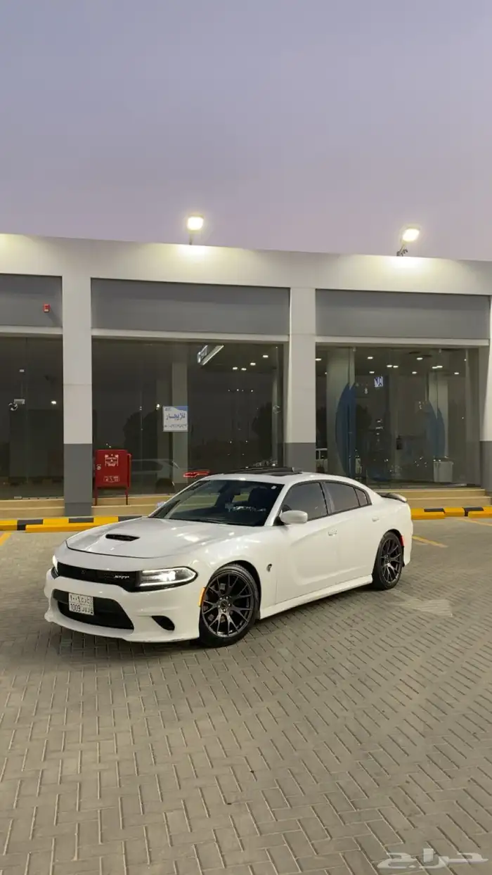 دوج تشارجر RT 1