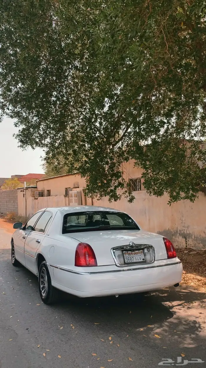لينكون تاون كار 2000 19