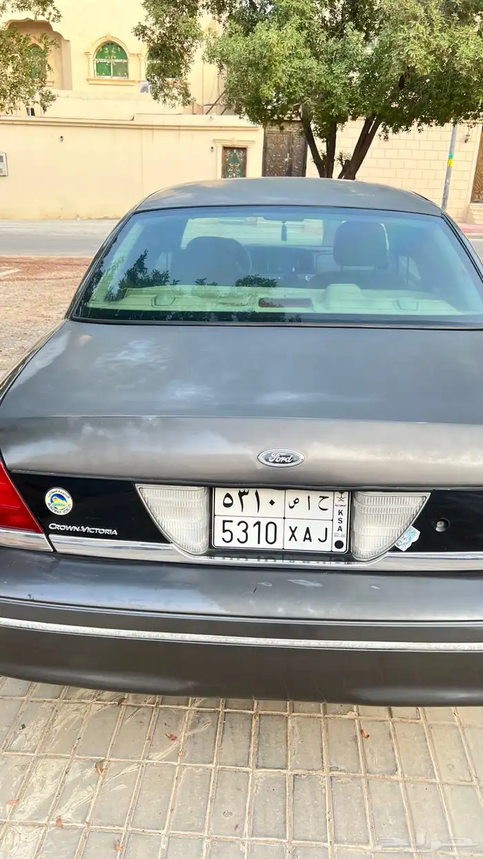 فورد فكتوريا 2005 نضيف للبيع 34