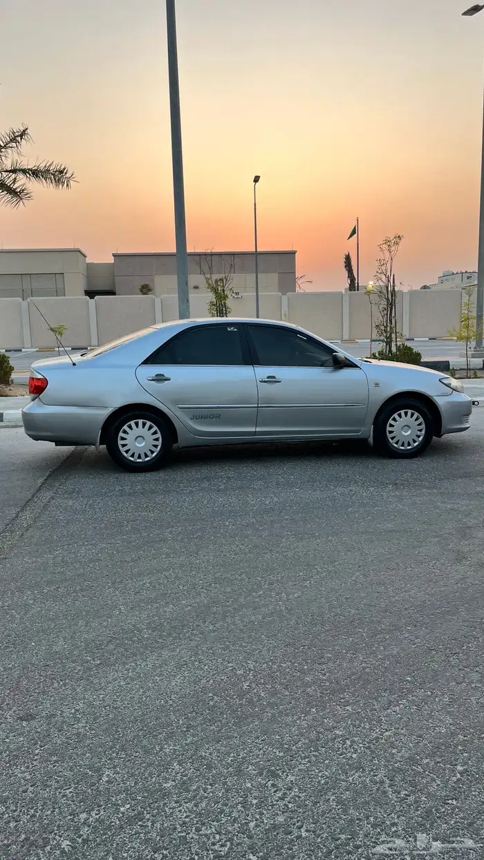 كامري جينيور 8