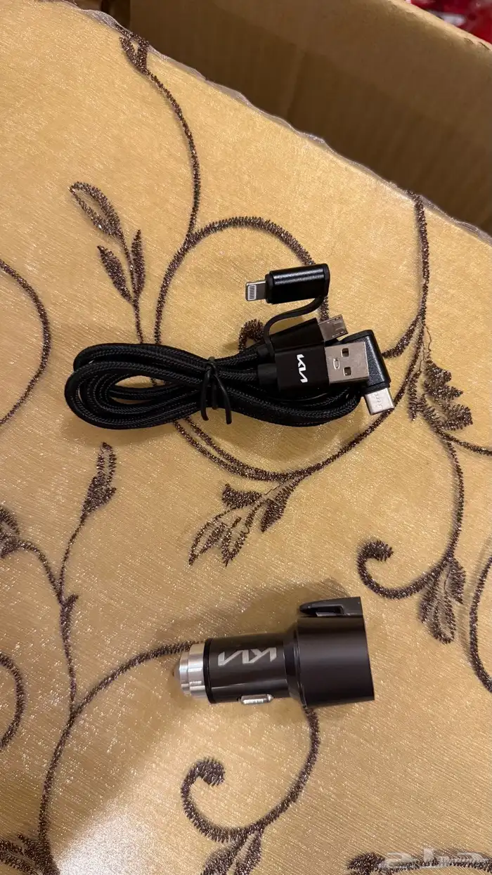 قطع كيا اصلية جديدة شاحن كيا شماسية كيا مناديل كيا 2