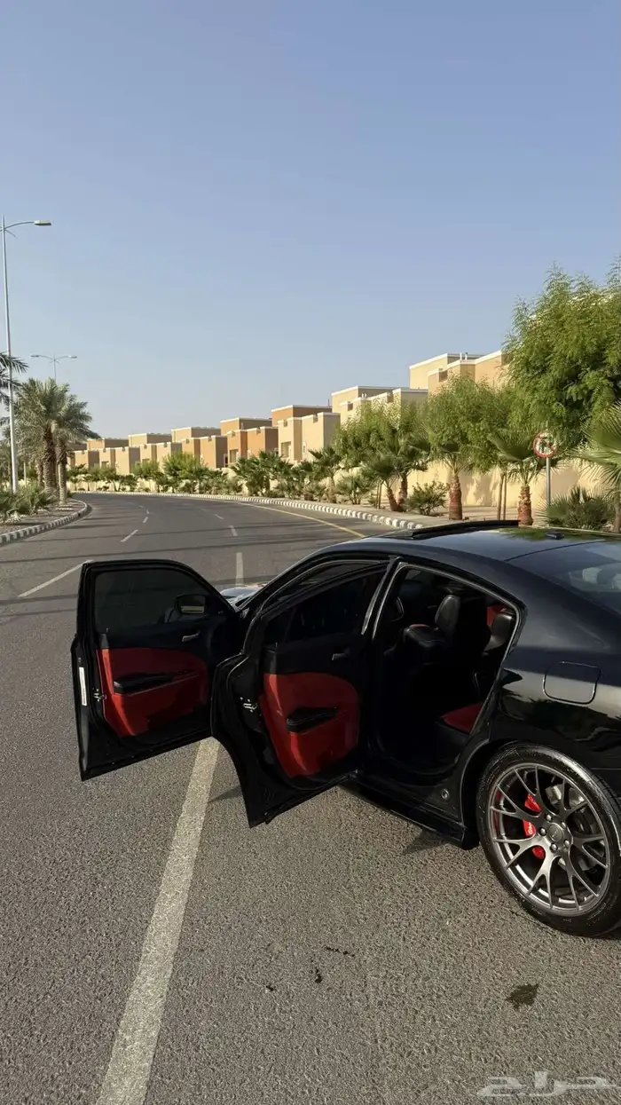 دودج تشارجر SRT 2015 13