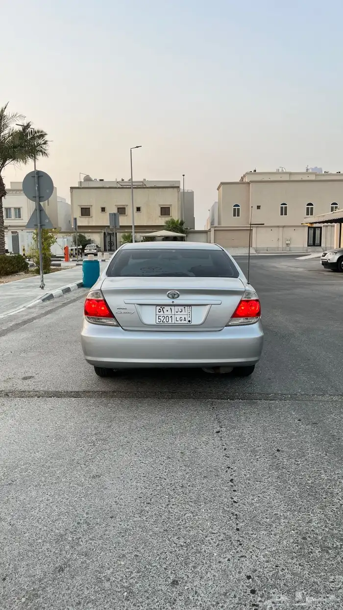 كامري جينيور 5