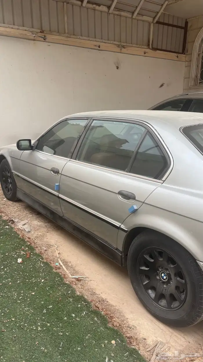 بي ام دبليو 2001 1