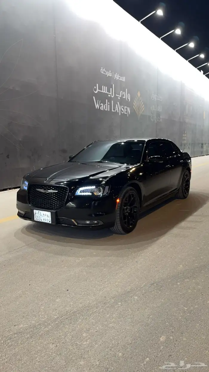 كرايسلر S300 2021 لون اسود 8