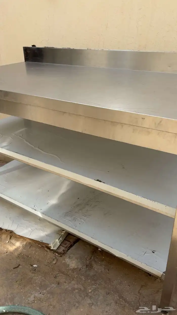 طاولة المانيوم و أغراض 7