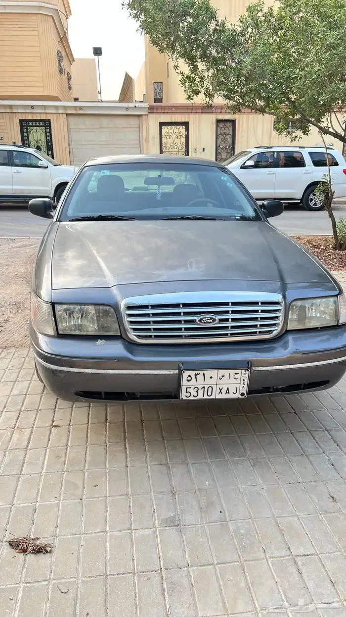 فورد فكتوريا 2005 نضيف للبيع 29