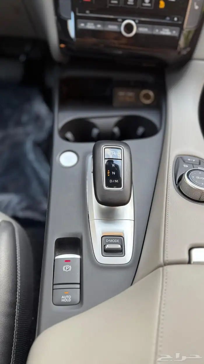 شبه جديد انفنتي QX50 2023 فل كامل 15