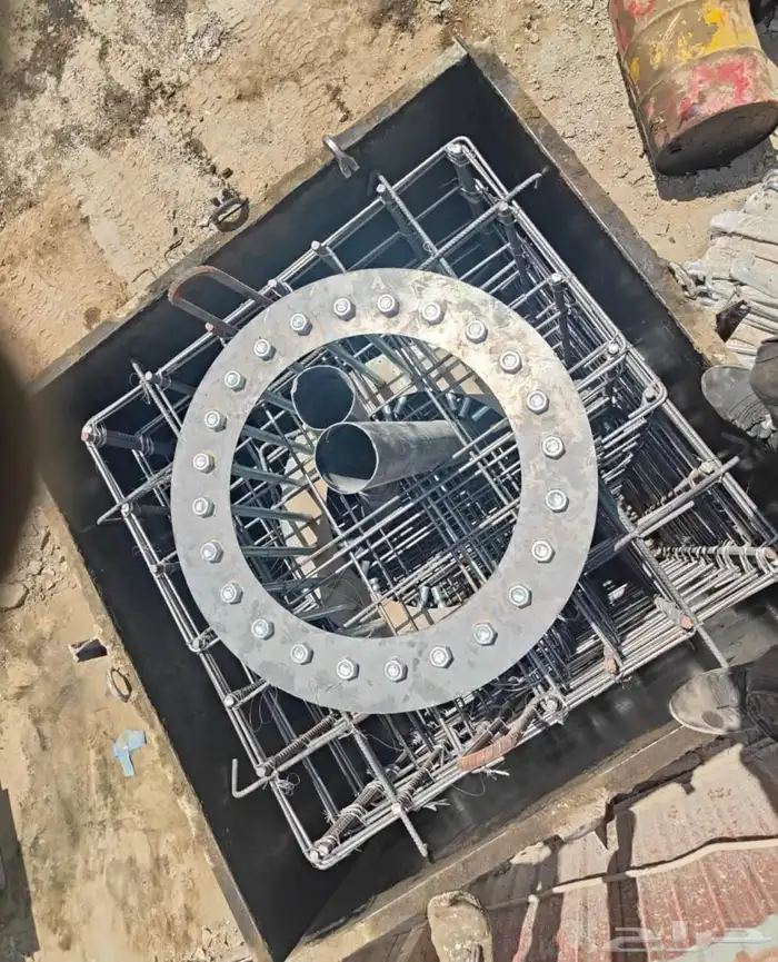 قواعد خرسانية وحواجز ومناهيل بجميع الأشكال 19