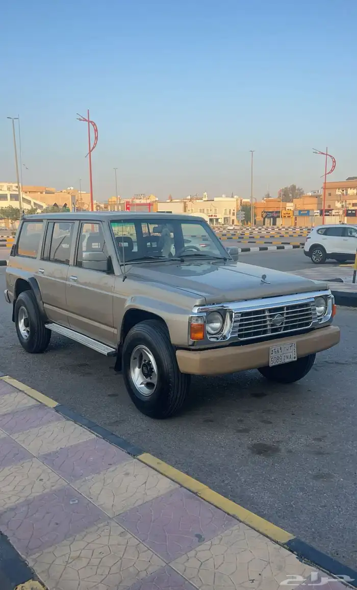 للبيع جيب سفاري موديل1991 2