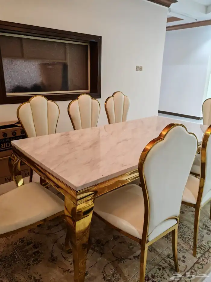 طاولة طعام 1