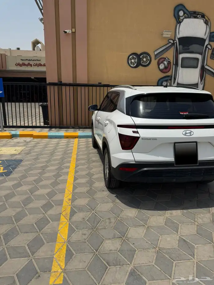 للبيع كريتا 2021 ابيض 3