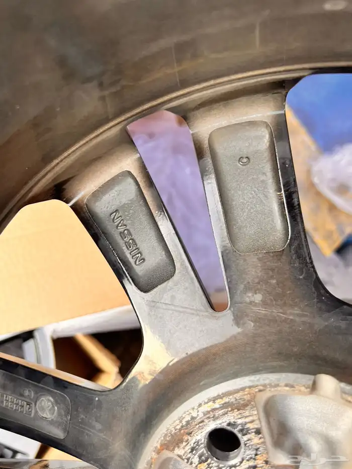 جنوط نيسان التيما مقاس 17 اصلي وكاله اخت الجدد 9