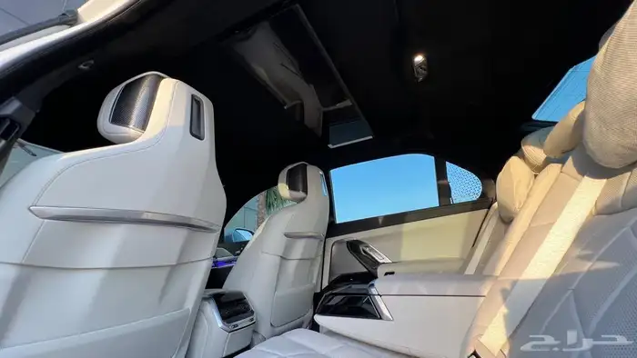 بي ام دبليو 740Li 2023 ناغي كامل المواصفات ممشى قليل.. 13