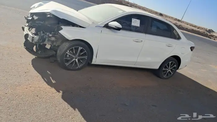 باب جيلي امجراند GS ابيض 2024 1