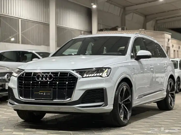 اودي Q7 S line موديل 2023 1
