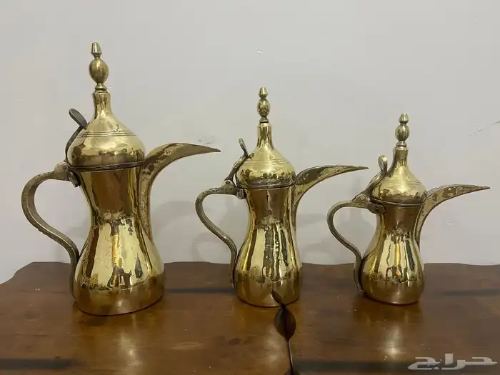 دلال رسلان اصلية وقديمة ونظيفة 1