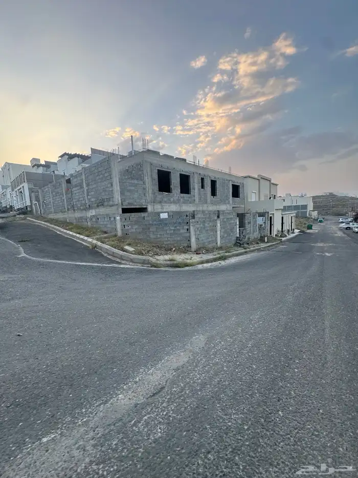 فلة عظم مكونة من دورين وملحق كل دور مدخل مستقل 2
