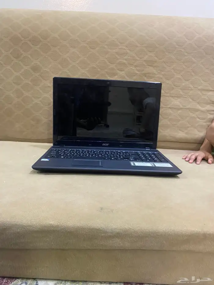 سلام عليكم اعرض لكم دجايه  ولابتوب على السوم 2