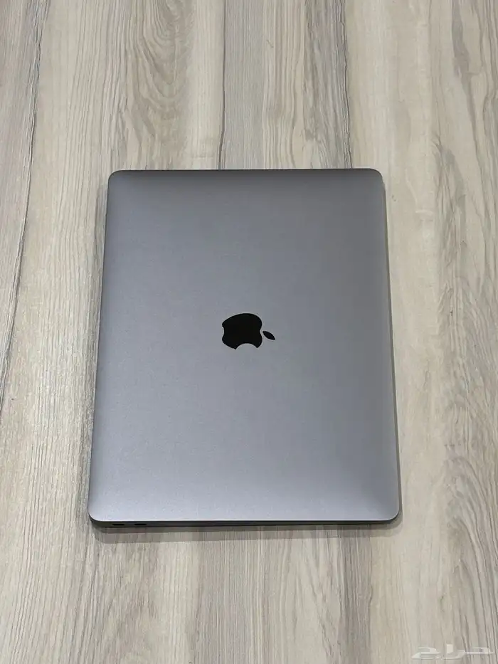 ماك بوك اير معالج M1 1