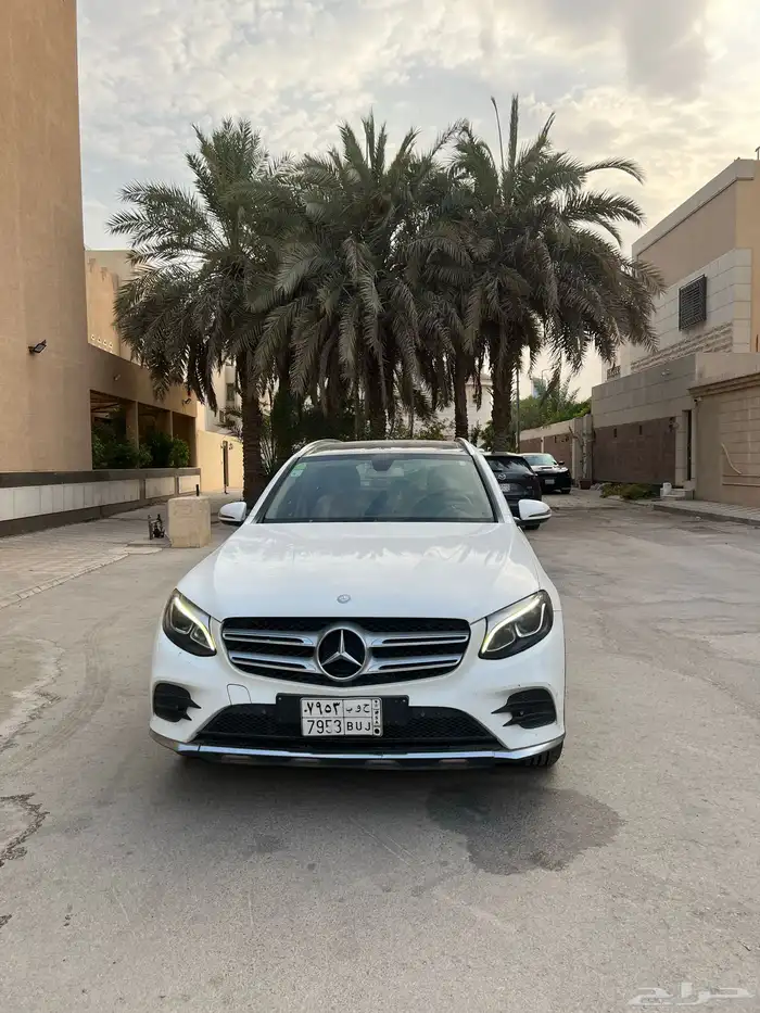 مرسيدس 2017 GLC250 فل كامل 11