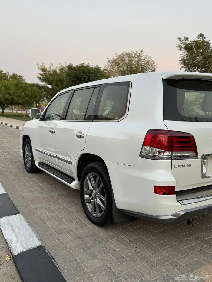 لكزس LX570 سعودي 2013 dd - تم البيع 4