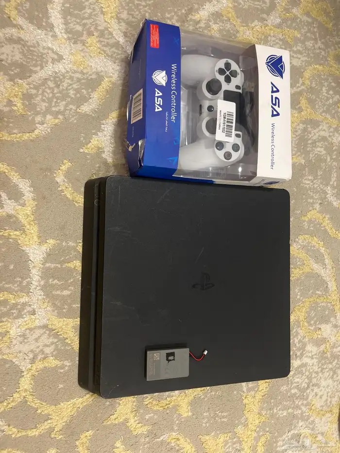 سوني فور مع يد جديدة وكمان بطاريتها اصلية 0