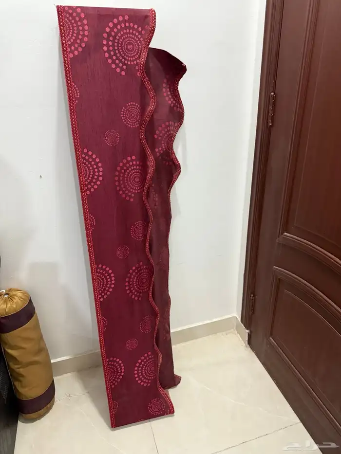 ستارة رول لون احمر 0