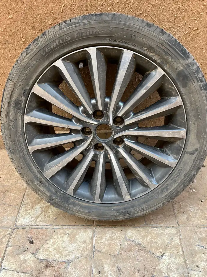 جنوط كيا كادينزا المقاس. 18 0