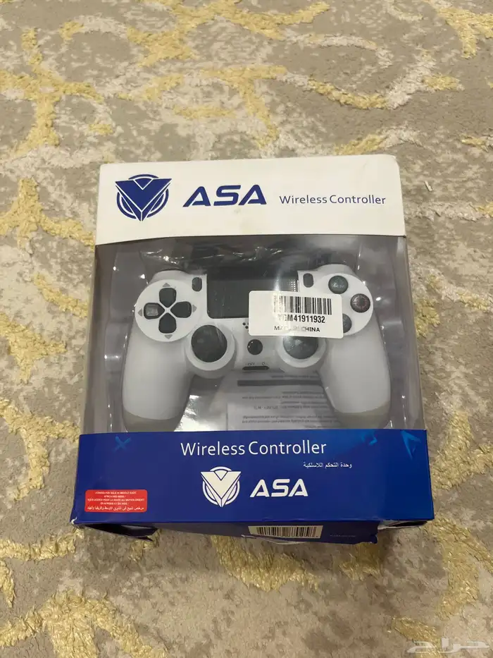 سوني فور مع يد جديدة وكمان بطاريتها اصلية 2