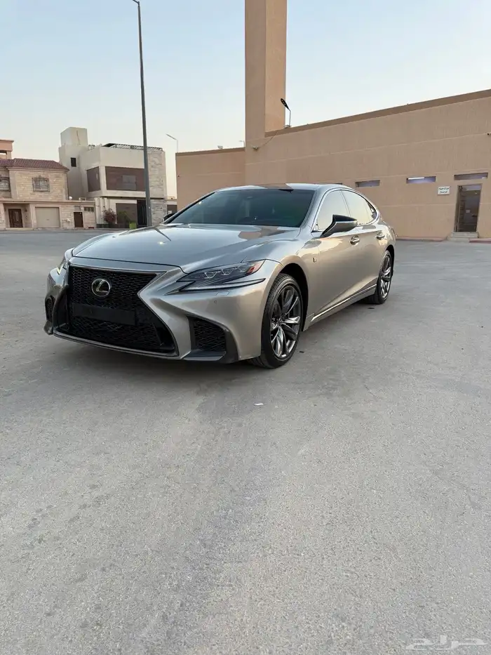 لكزس LS 500 سبورت 2020 0
