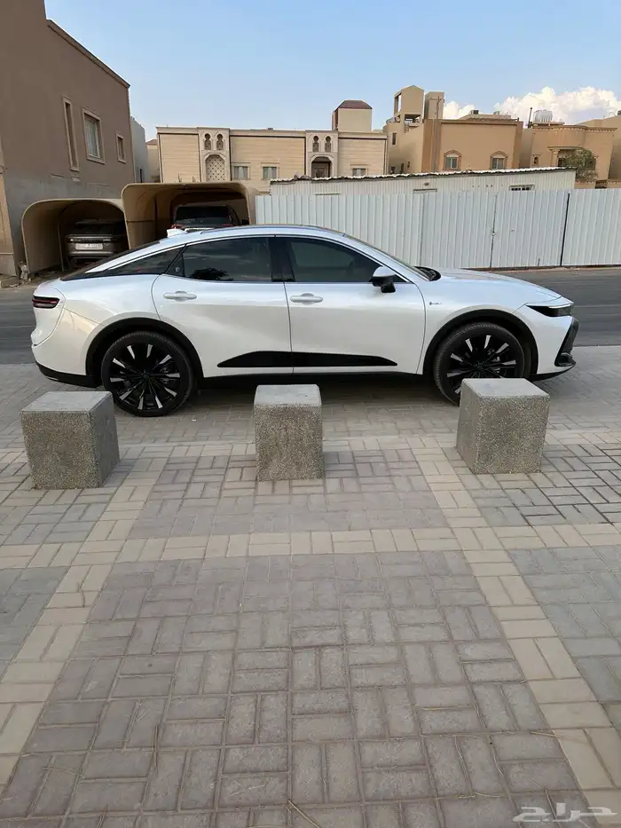 للبيع تويوتا كراون ماجيستا 2025 7