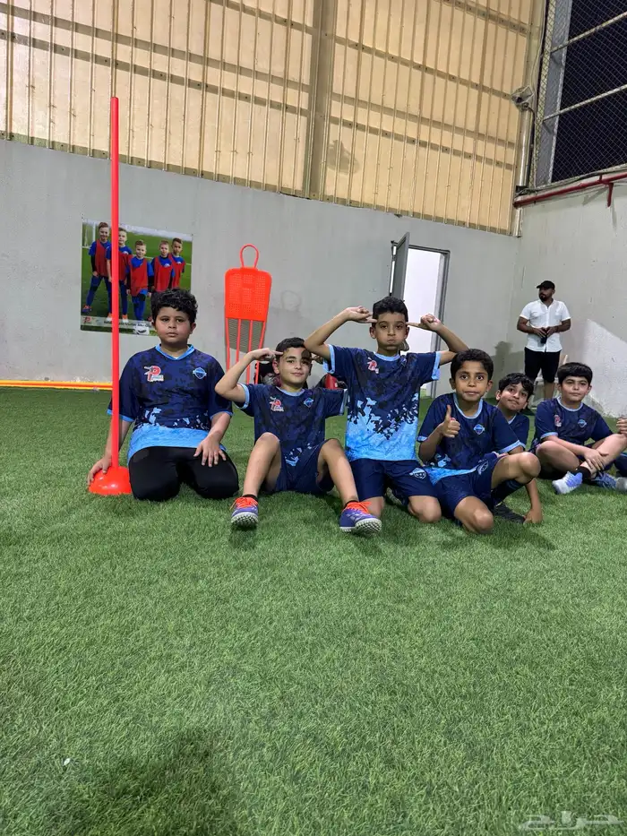 تدريب سباحه وكره قدم وكاراتيه جده بس 4