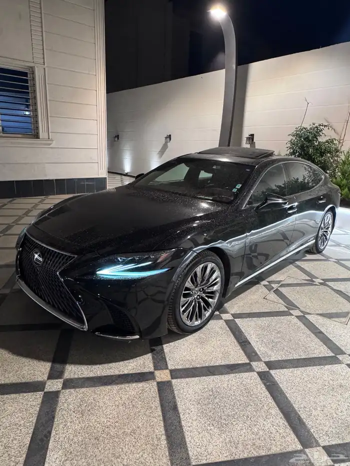 لكزس LS500h 2018 7