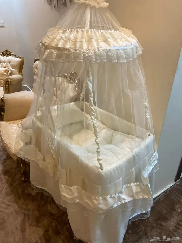 سرير اطفال 1